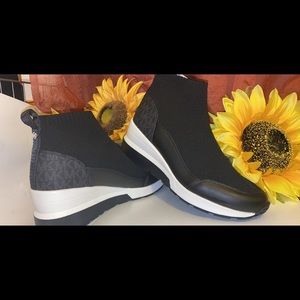 Michael Kors bootie/sneaker